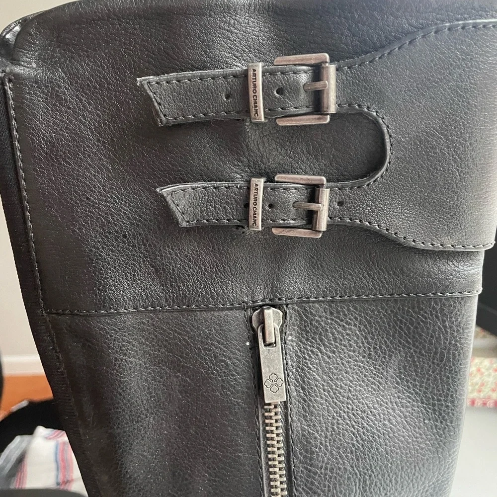 Arturo Chiang Knee-Length Black Leather Boots - Picture 7 of 12